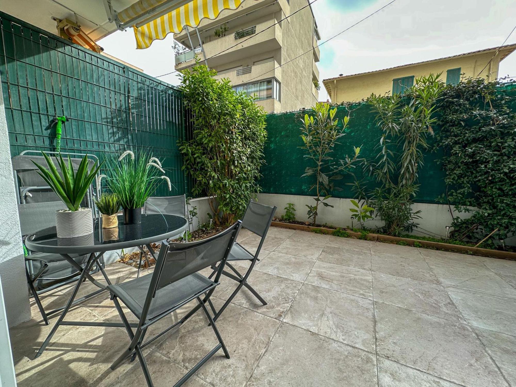 Cosy Madrid, Appartement Proche De La Mer كان المظهر الخارجي الصورة